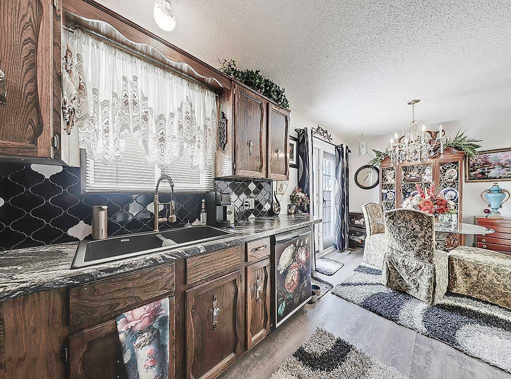 32 Sheppard Road Sw, High River, AB - Indoor