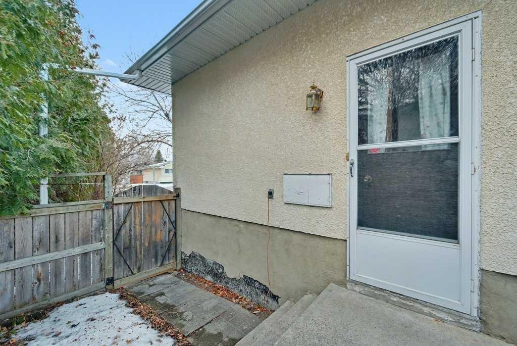 200 Van Horne Crescent Ne, Calgary, AB - Outdoor With Exterior