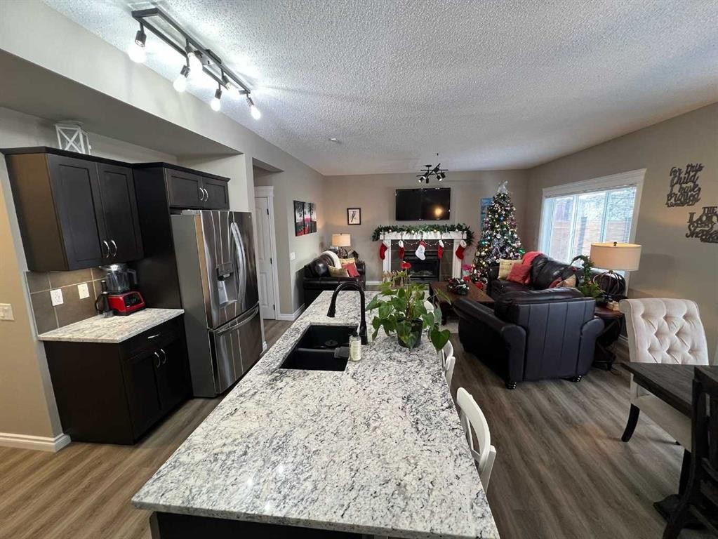 2117 Reunion Boulevard Nw, Airdrie, AB - Indoor