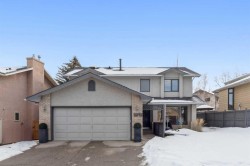 5945 Signal Ridge Heights SW Calgary, AB T3H 2K1