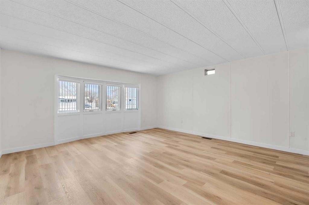 40-6724 17 Avenue Se, Calgary, AB