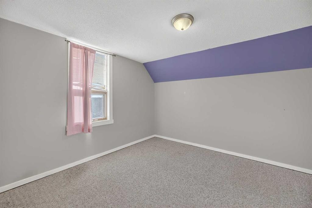 4806 49 Street, Olds, AB - Indoor Photo Showing Other Room