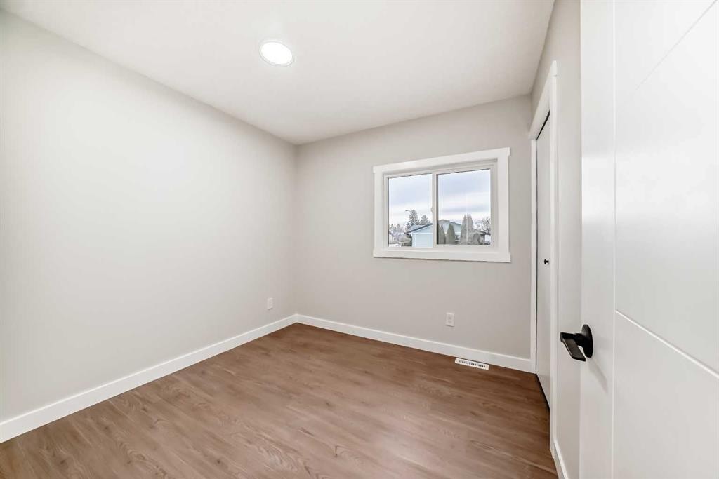 6791 Malvern Road Ne, Calgary, AB - Indoor Photo Showing Other Room