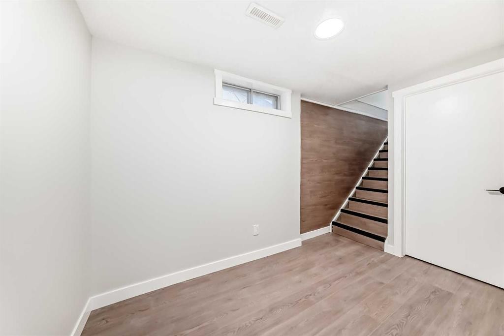 6791 Malvern Road Ne, Calgary, AB - Indoor Photo Showing Other Room