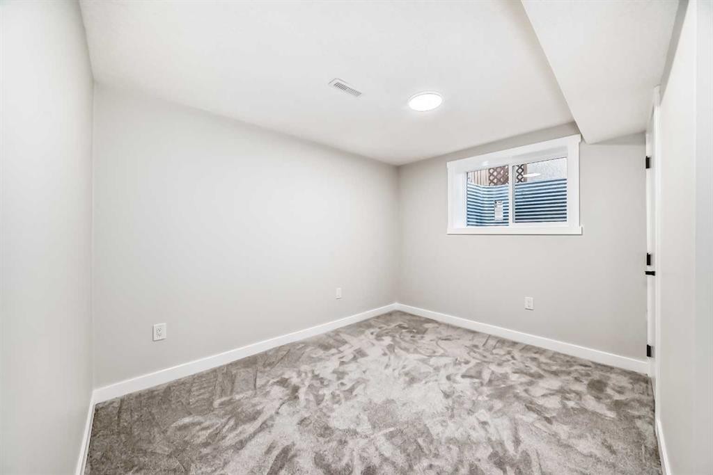 6791 Malvern Road Ne, Calgary, AB - Indoor Photo Showing Other Room