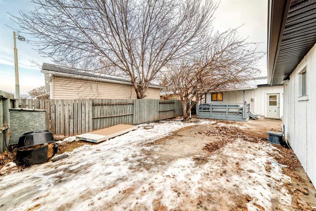 6791 Malvern Road Ne, Calgary, AB - Outdoor
