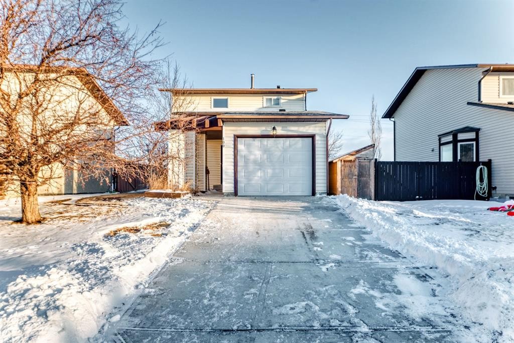 100 Beddington Circle Ne, Calgary, AB - Outdoor