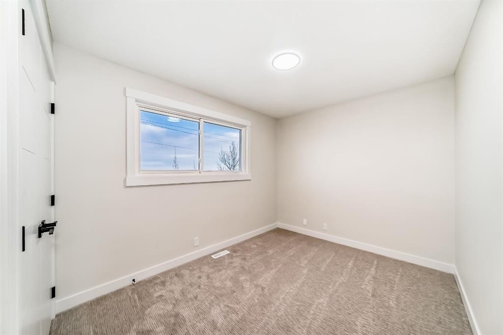 100 Beddington Circle Ne, Calgary, AB - Indoor Photo Showing Other Room