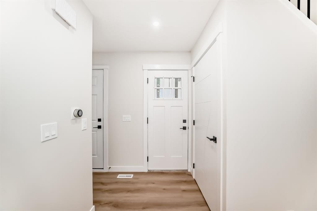 100 Beddington Circle Ne, Calgary, AB - Indoor Photo Showing Other Room