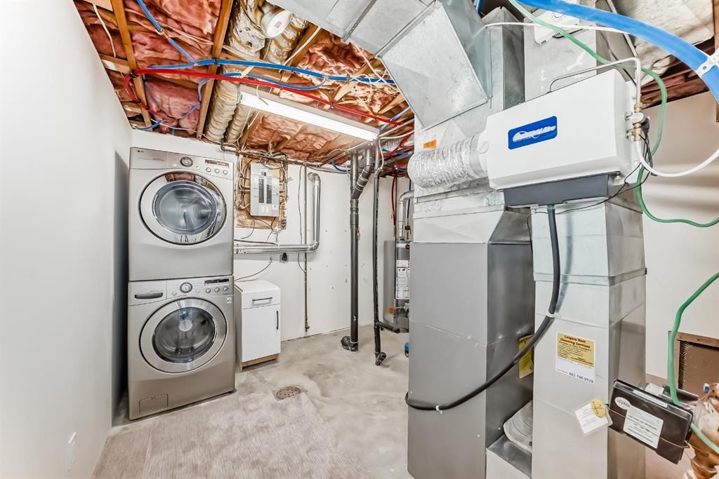 100 Beddington Circle Ne, Calgary, AB - Indoor Photo Showing Laundry Room