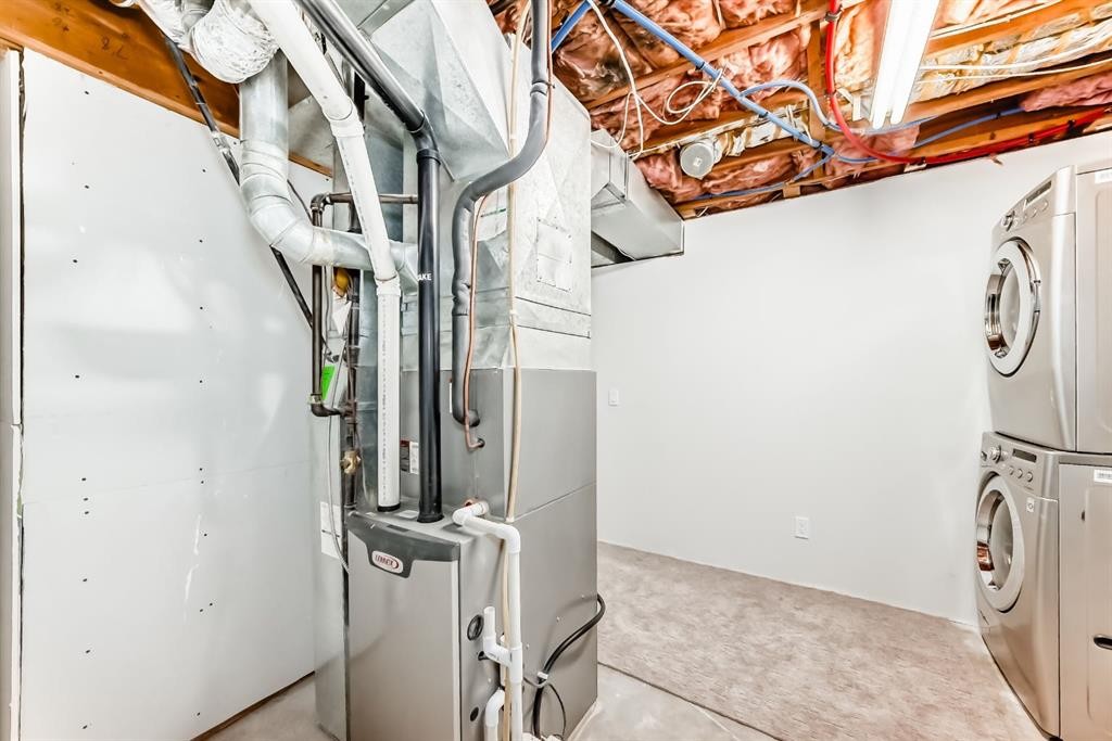 100 Beddington Circle Ne, Calgary, AB - Indoor Photo Showing Laundry Room