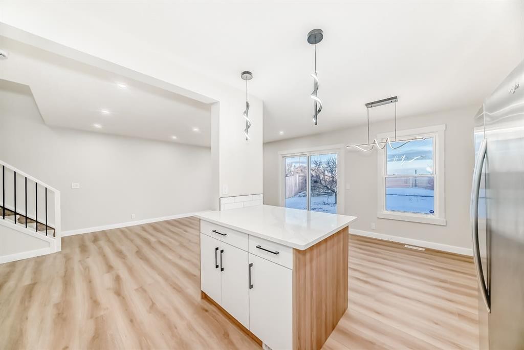 100 Beddington Circle Ne, Calgary, AB - Indoor