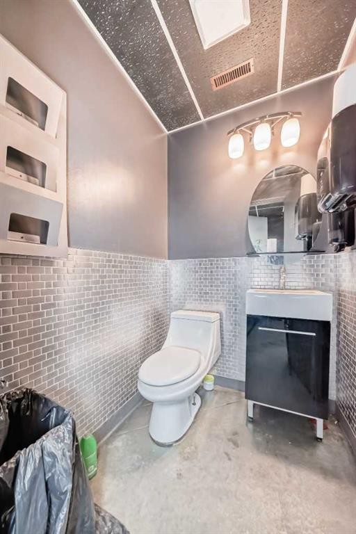 3505 32 Street Ne, Calgary, AB