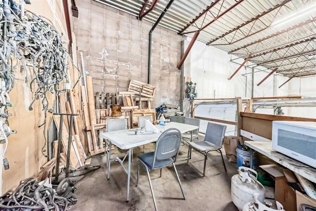 3505 32 Street Ne, Calgary, AB