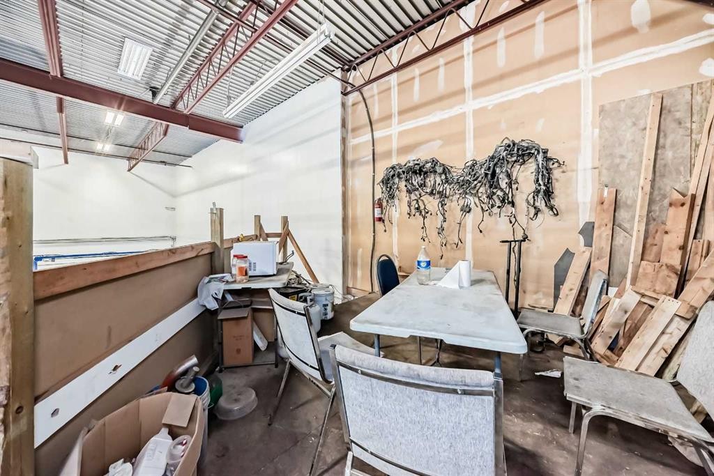 3505 32 Street Ne, Calgary, AB