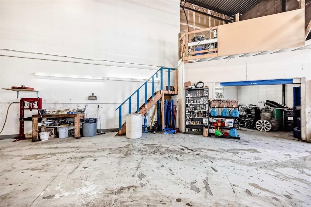 3505 32 Street Ne, Calgary, AB