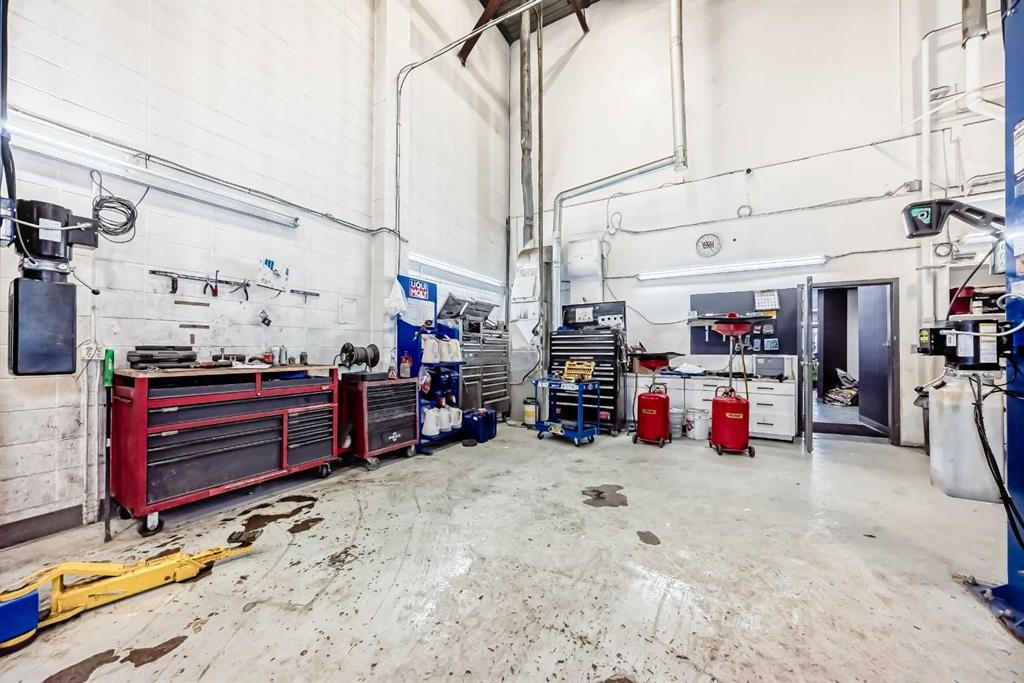 3505 32 Street Ne, Calgary, AB