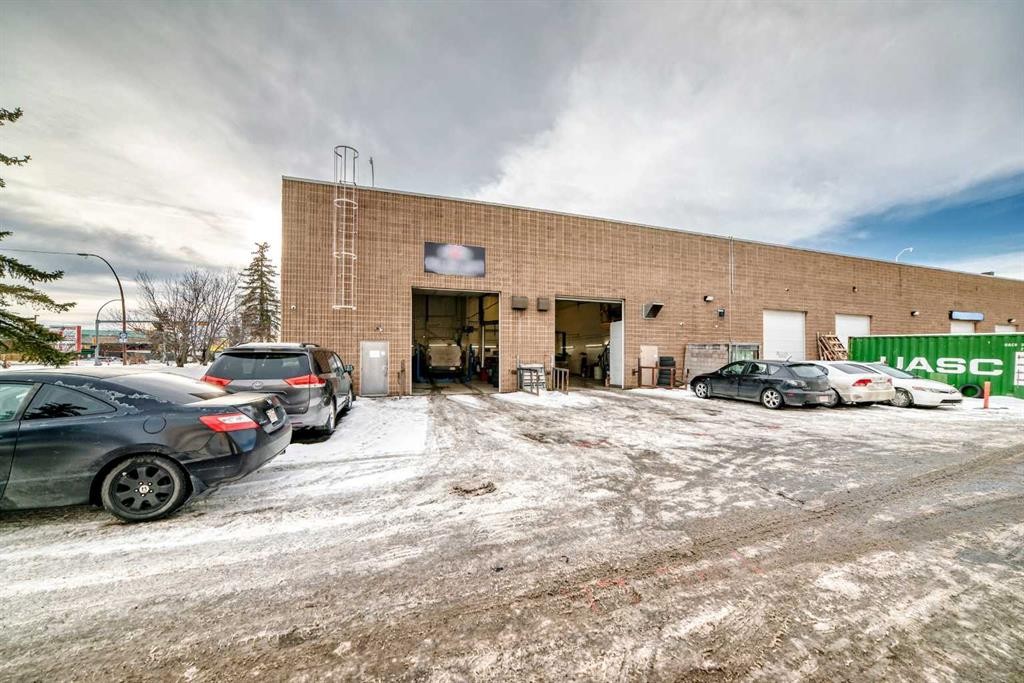 3505 32 Street Ne, Calgary, AB