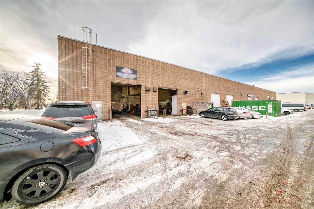 3505 32 Street Ne, Calgary, AB