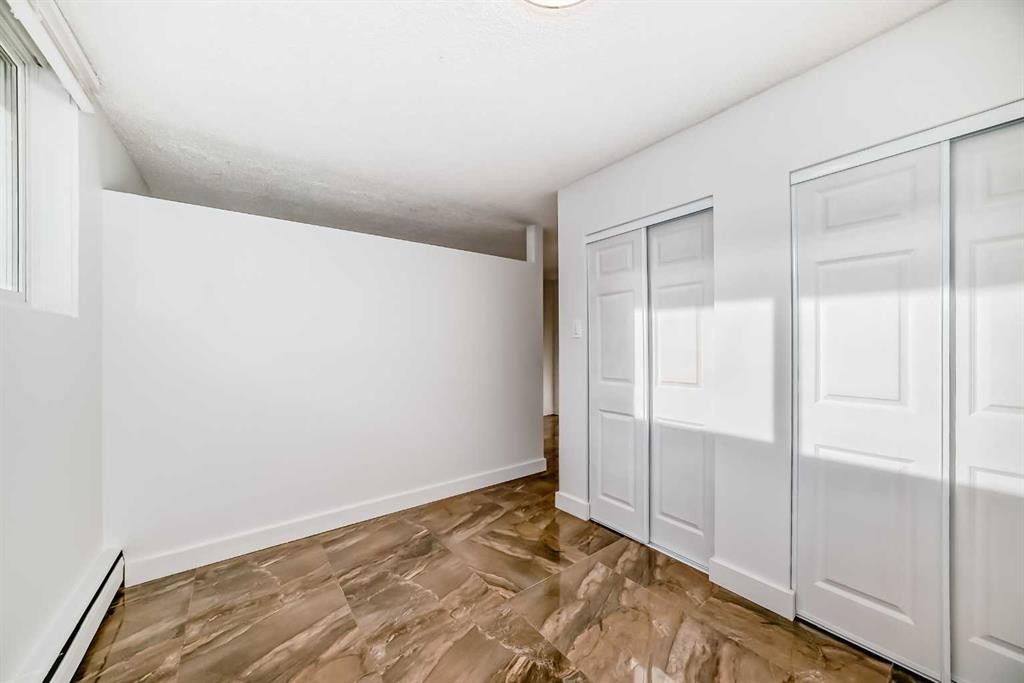 102-316 1 Avenue Ne, Calgary, AB - Indoor Photo Showing Other Room