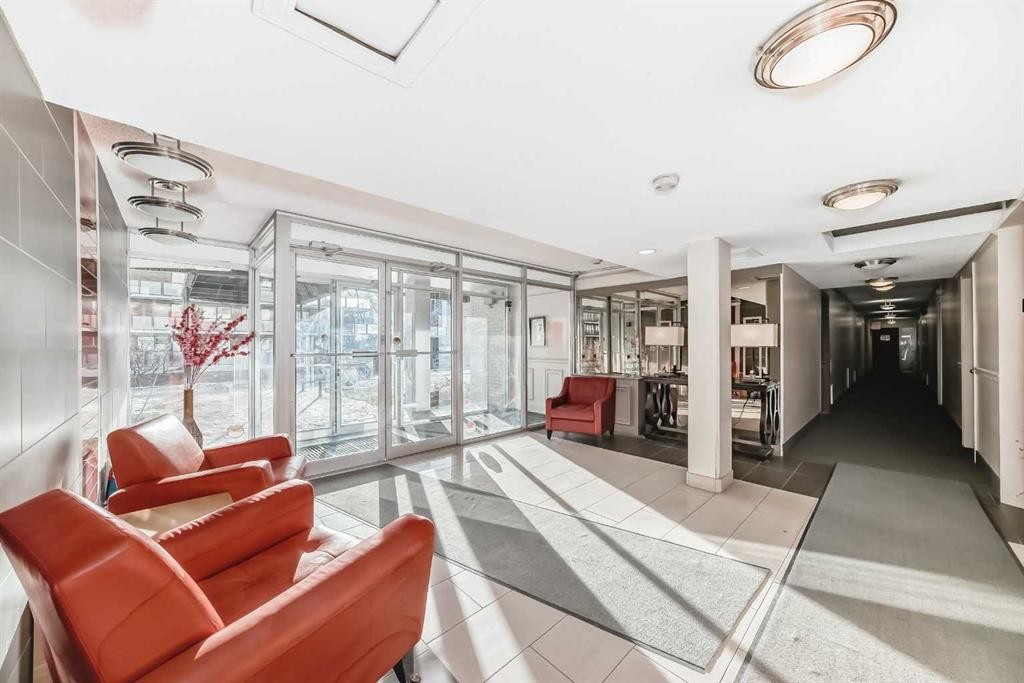 102-316 1 Avenue Ne, Calgary, AB - Indoor