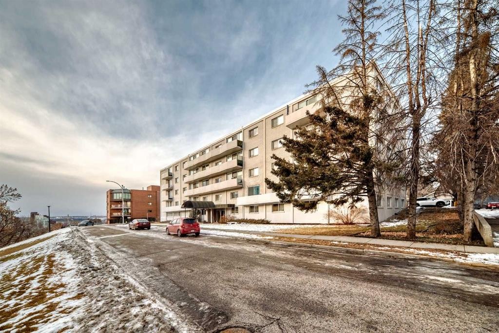 102-316 1 Avenue Ne, Calgary, AB - Outdoor