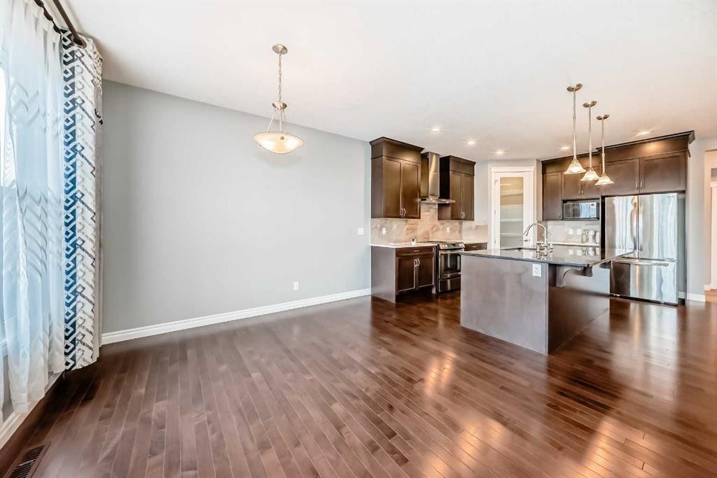 88 Nolanhurst Crescent Nw, Calgary, AB - Indoor Photo Showing Kitchen With Stainless Steel Kitchen With Upgraded Kitchen