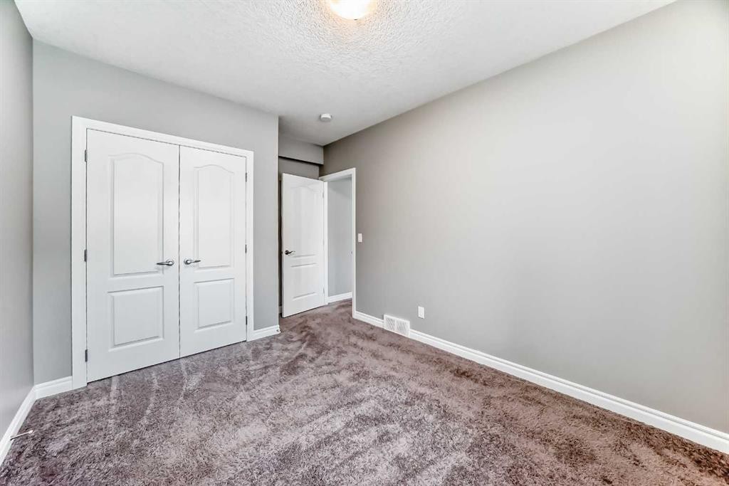 88 Nolanhurst Crescent Nw, Calgary, AB - Indoor Photo Showing Other Room