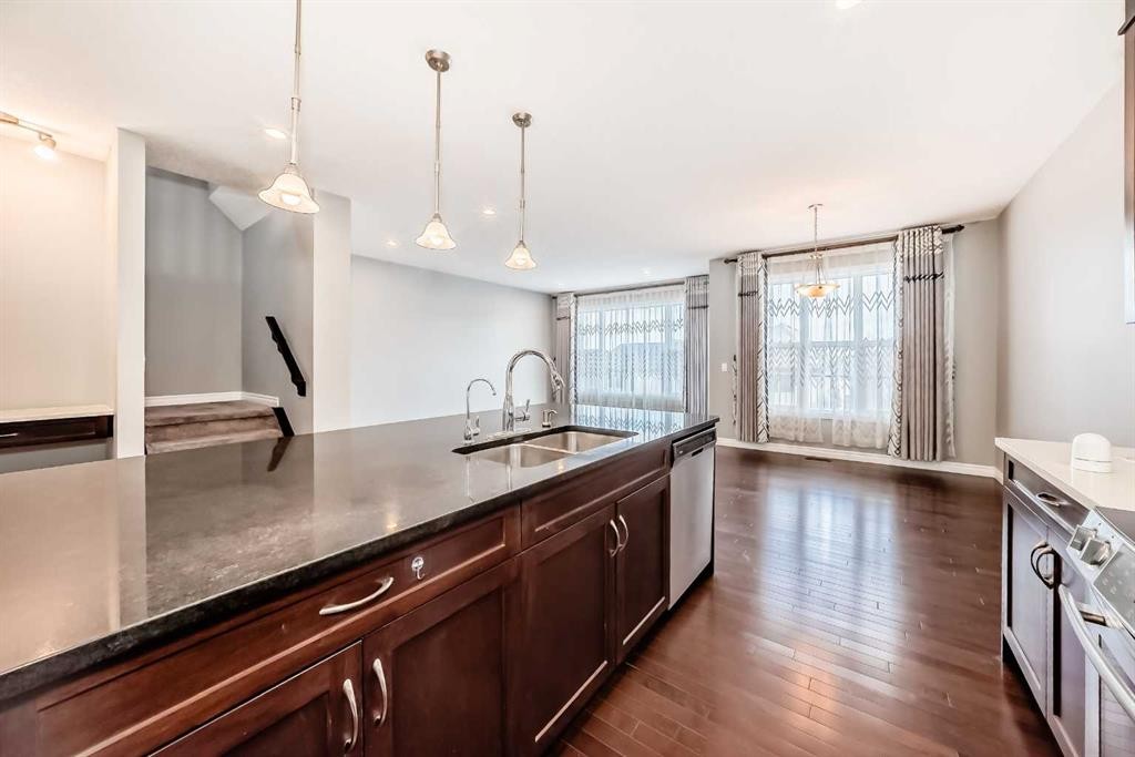 88 Nolanhurst Crescent Nw, Calgary, AB - Indoor Photo Showing Kitchen With Double Sink