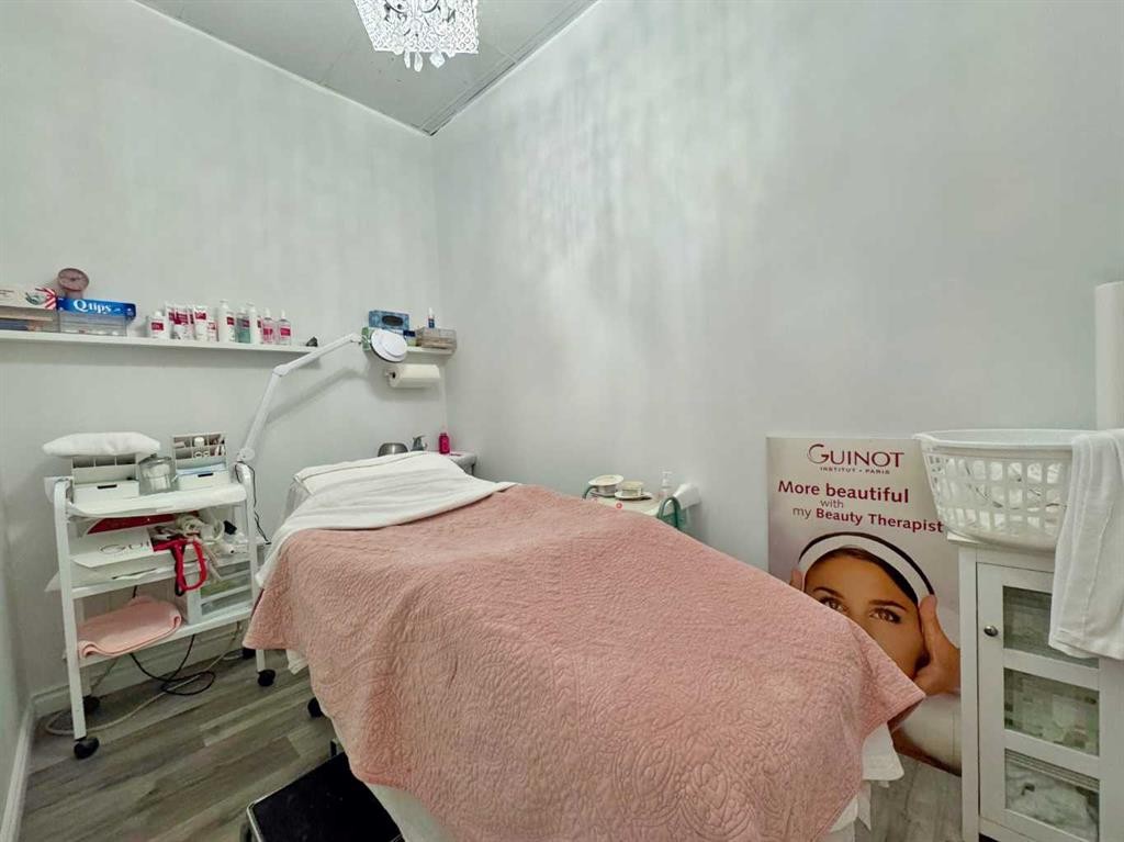 123 Any Street Ne, Calgary, AB