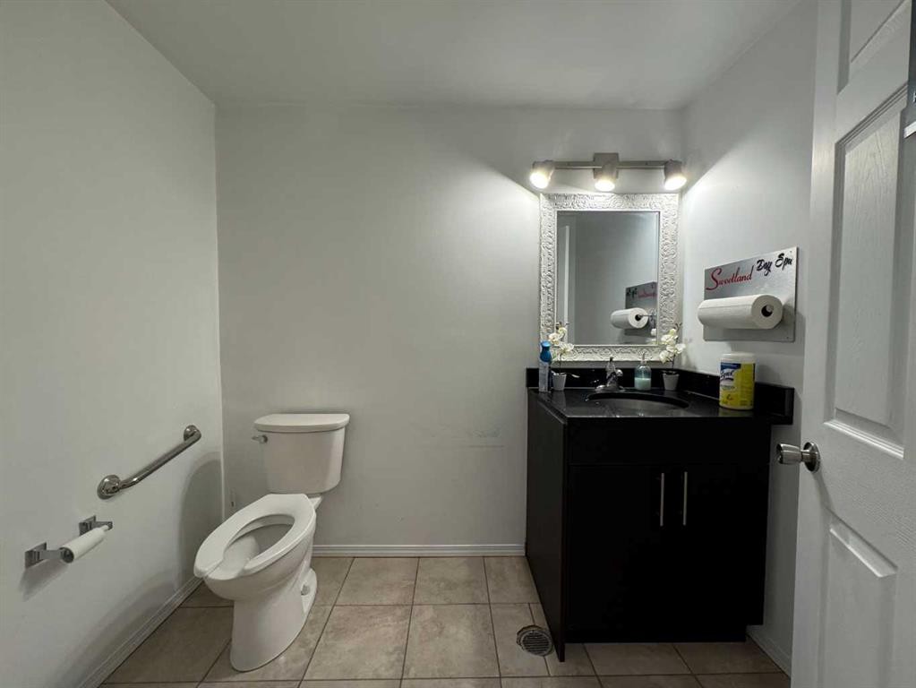 123 Any Street Ne, Calgary, AB