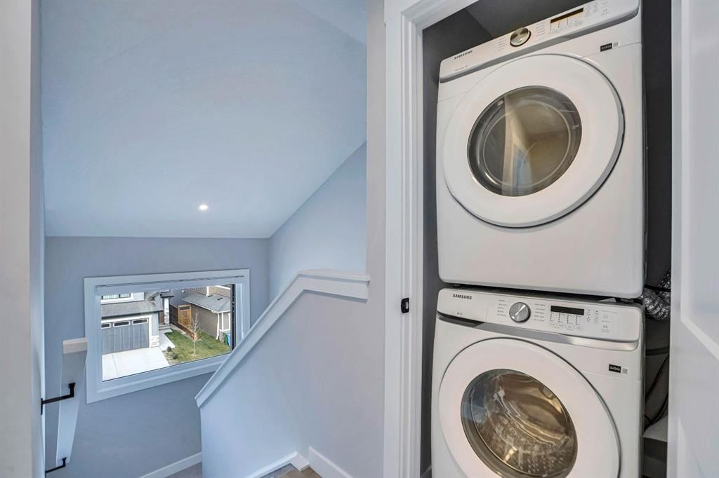 73 Sage Hill Heights Nw, Calgary, AB - Indoor Photo Showing Laundry Room