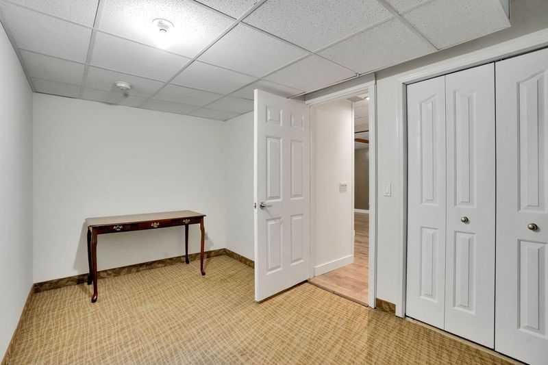 117 Walden Square Se, Calgary, AB - Indoor Photo Showing Other Room
