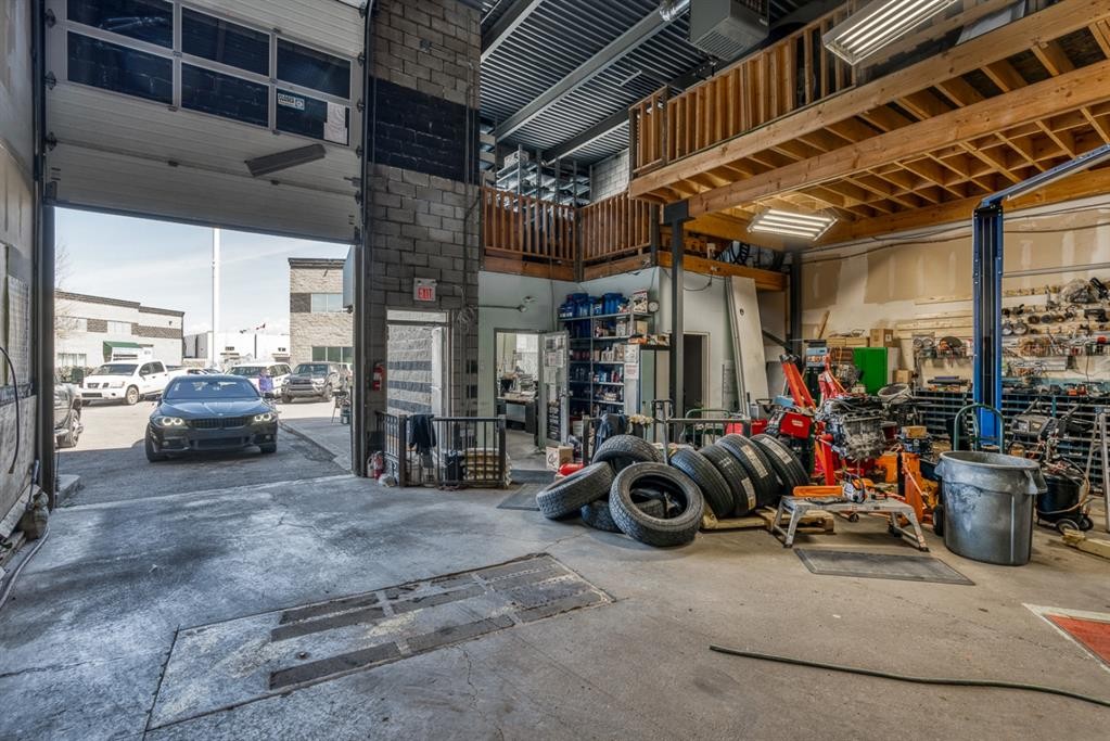 215-32 Westwinds Crescent Ne, Calgary, AB