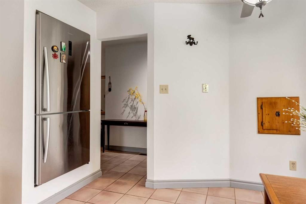 7103 Hunterwood Road Nw, Calgary, AB - Indoor