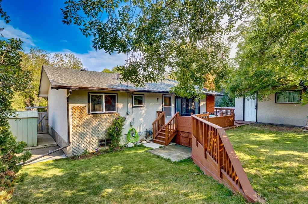 7103 Hunterwood Road Nw, Calgary, AB - Outdoor
