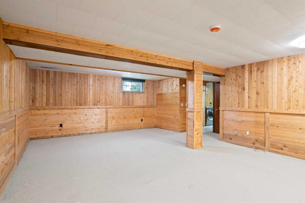 84 Maranda Close Ne, Calgary, AB - Indoor Photo Showing Other Room