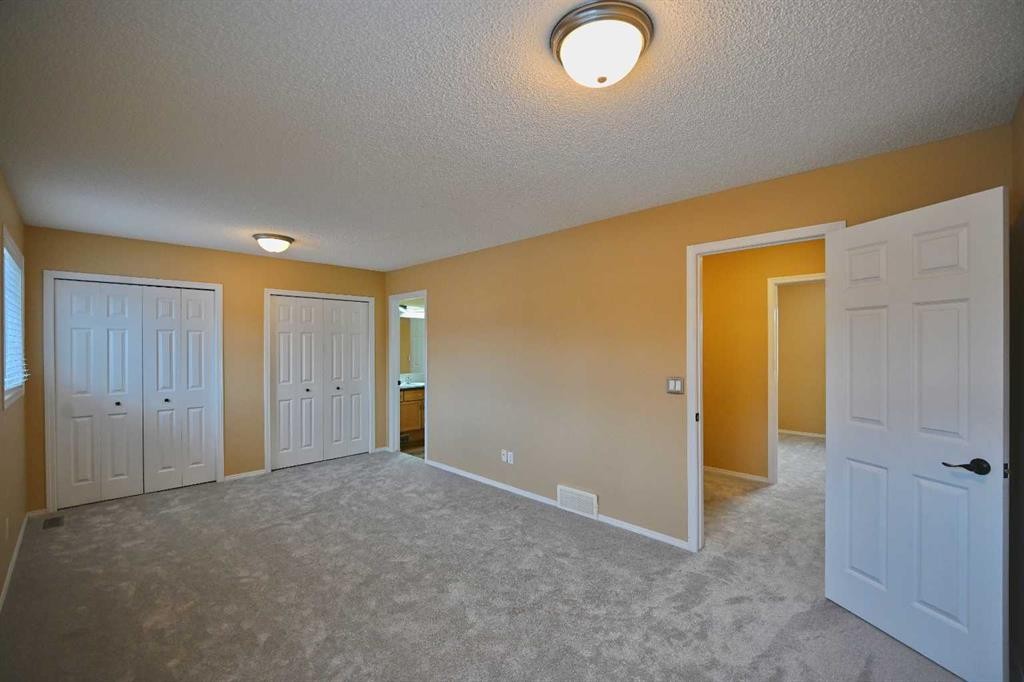 68 Covepark Close Ne, Calgary, AB - Indoor Photo Showing Other Room