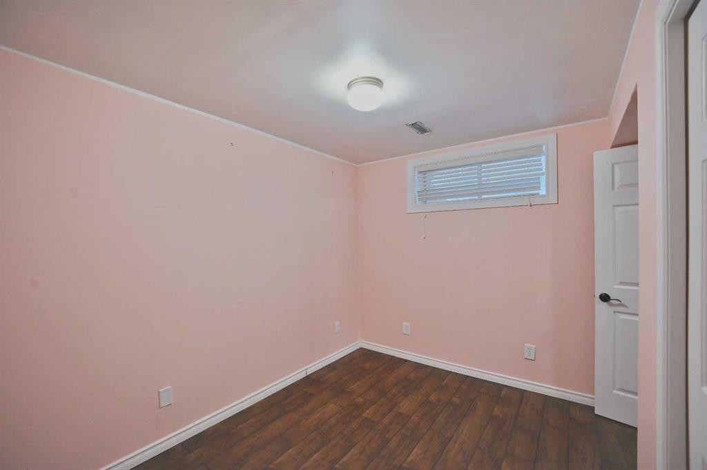 68 Covepark Close Ne, Calgary, AB - Indoor Photo Showing Other Room