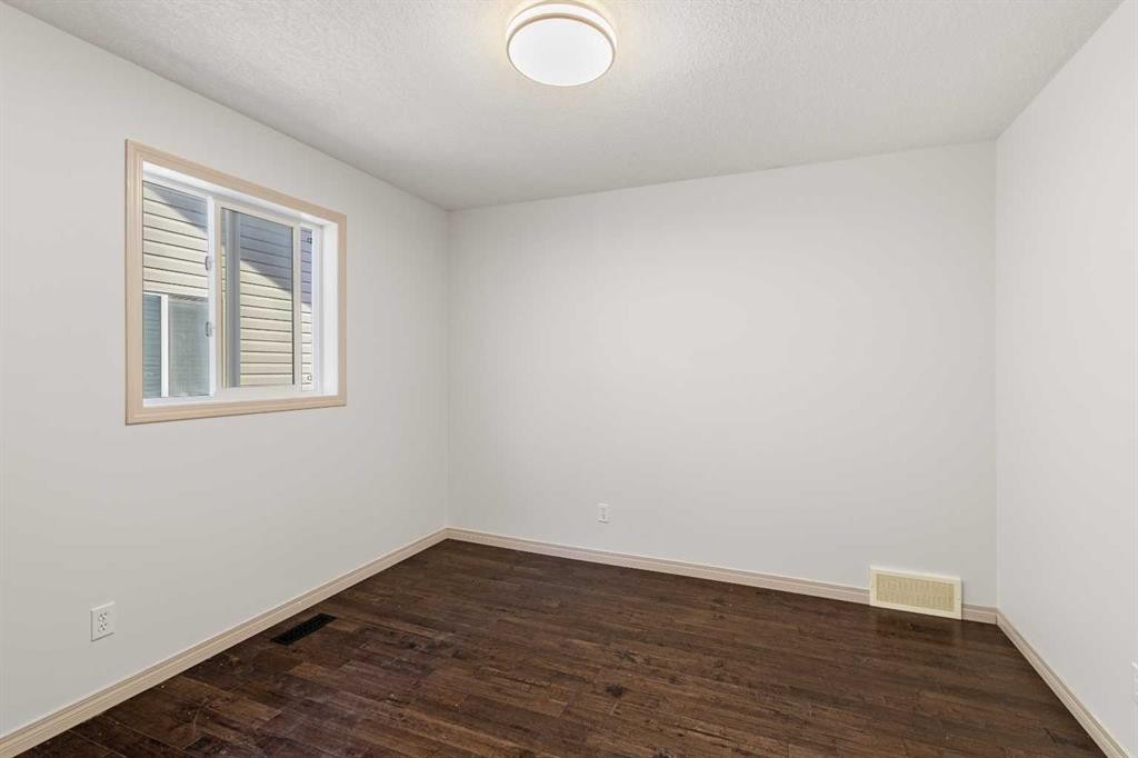 21 Panamount Row Nw, Calgary, AB - Indoor Photo Showing Other Room