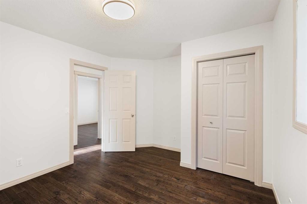 21 Panamount Row Nw, Calgary, AB - Indoor Photo Showing Other Room