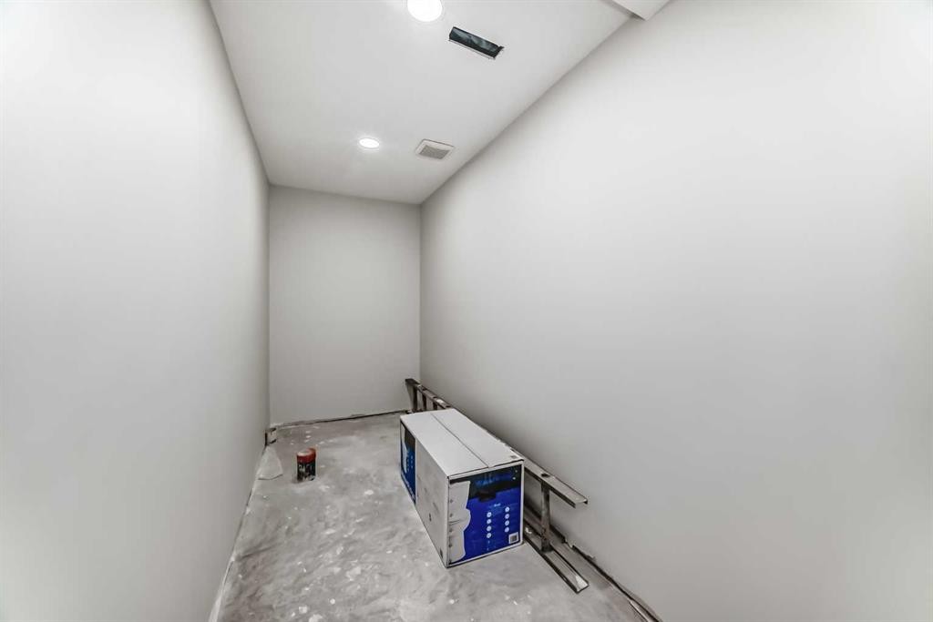 120 Springmere Grove, Chestermere, AB - Indoor