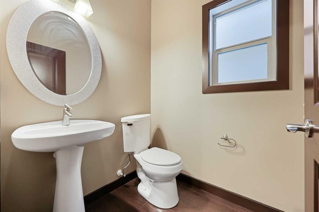 226 Sage Meadows Circle Nw, Calgary, AB - Indoor Photo Showing Bathroom