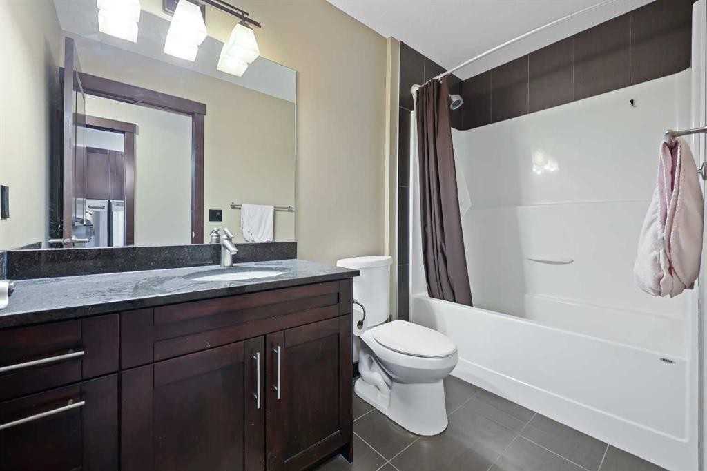 226 Sage Meadows Circle Nw, Calgary, AB - Indoor Photo Showing Bathroom