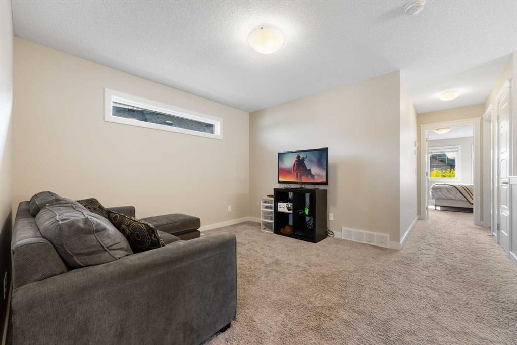 240 Sage Bank Grove Nw, Calgary, AB - Indoor