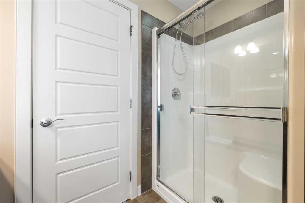 240 Sage Bank Grove Nw, Calgary, AB - Indoor Photo Showing Bathroom