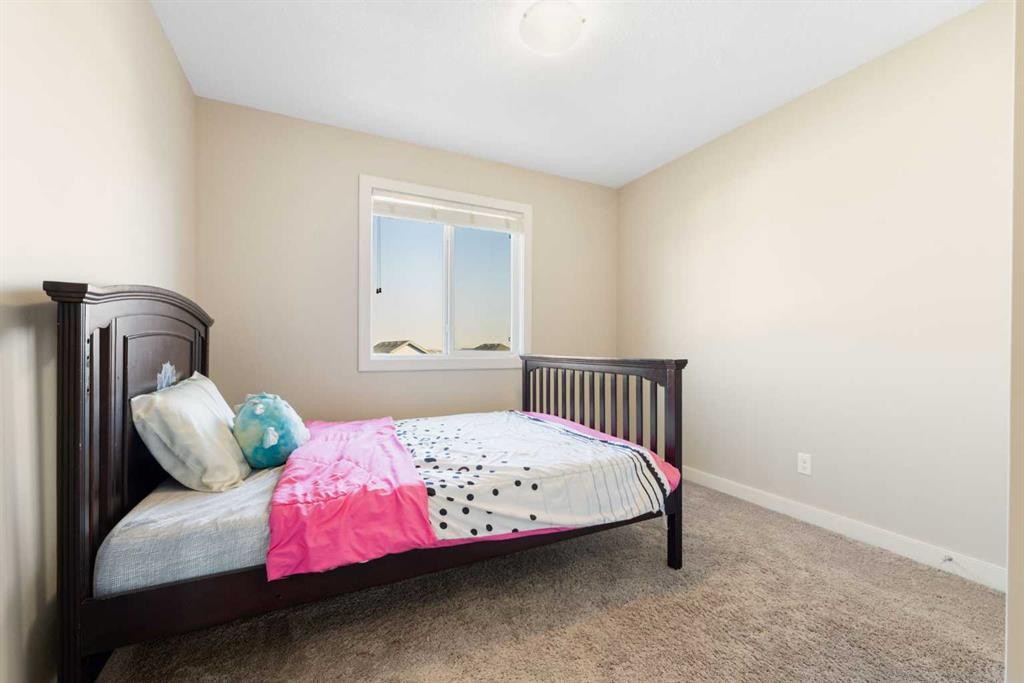 240 Sage Bank Grove Nw, Calgary, AB - Indoor Photo Showing Bedroom