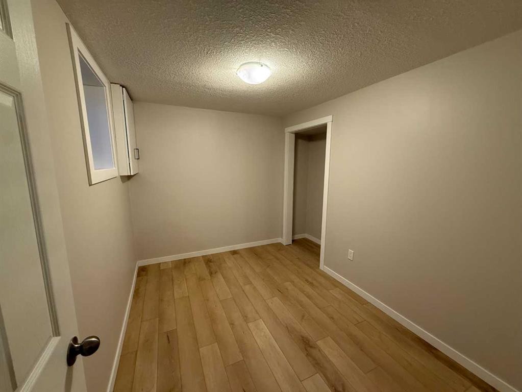3215 Doverville Crescent Se, Calgary, AB - Indoor Photo Showing Other Room