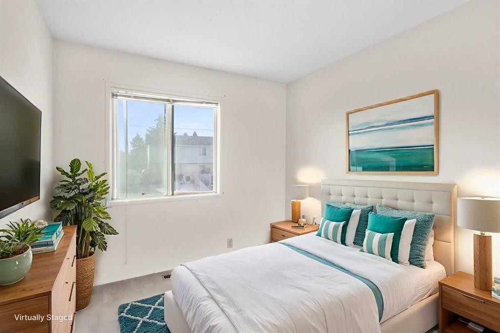 69 Castlebrook Way Ne, Calgary, AB - Indoor Photo Showing Bedroom