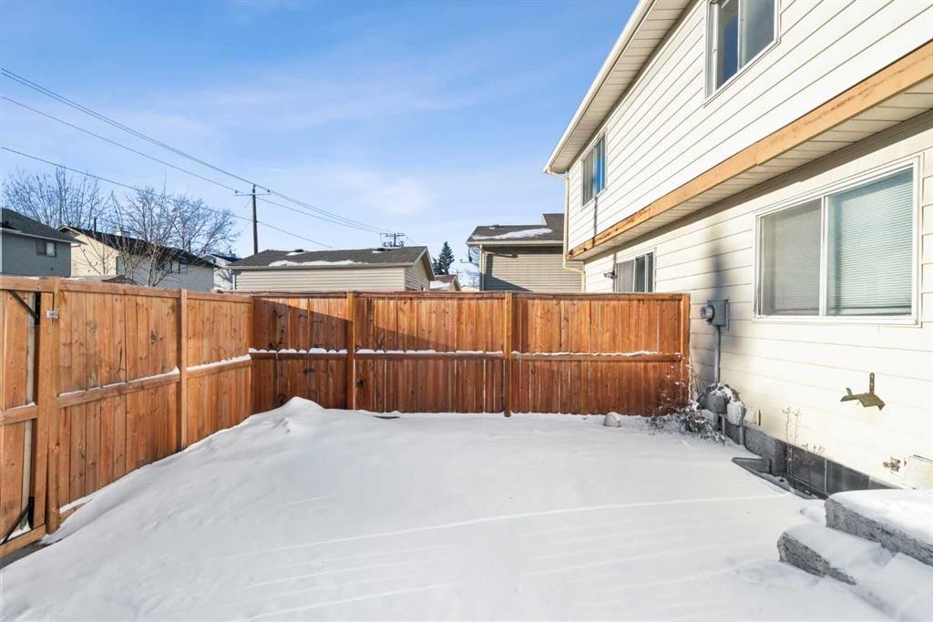69 Castlebrook Way Ne, Calgary, AB - Outdoor With Exterior